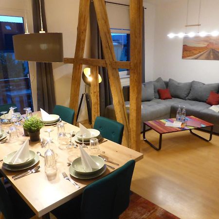 Jena City Apartment, Balkon, Sonnig, Wifi, Parkplaetze, Naehe Zentrum Exterior photo