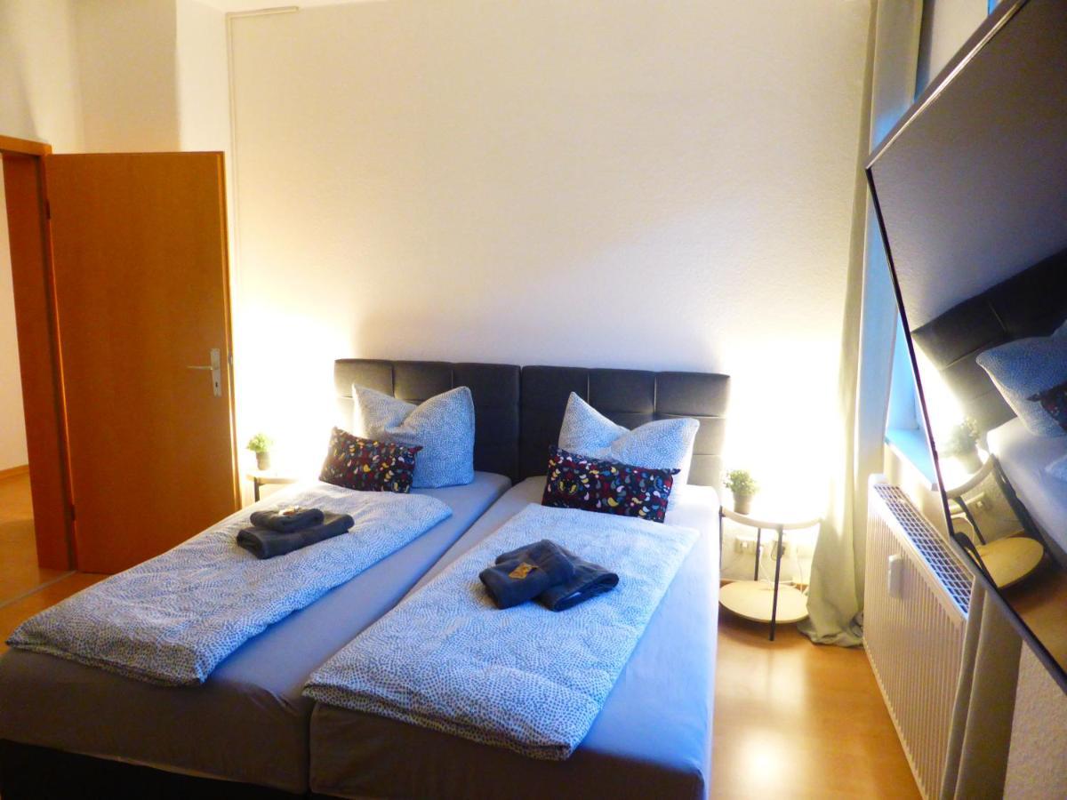 Jena City Apartment, Balkon, Sonnig, Wifi, Parkplaetze, Naehe Zentrum Exterior photo